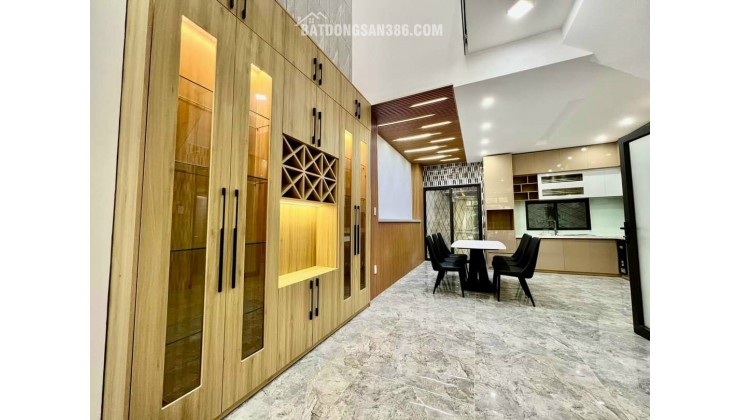 Bán nhà 3 tầng đường Phùng Chí Kiên - Sát Kinh Dương Vương